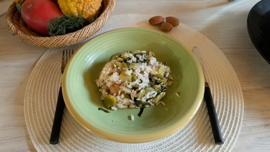 Arroz de favas com castanhas e couve galega